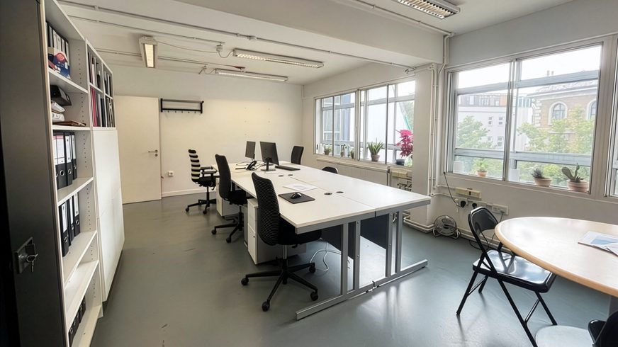 Office Share / London